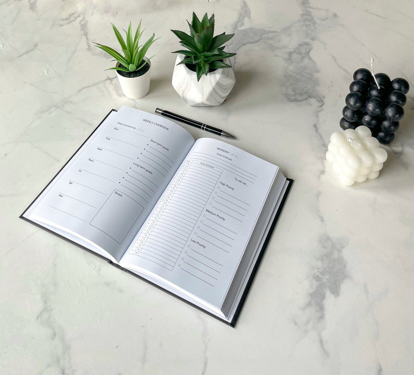 Daily Productivity Planner: Black
