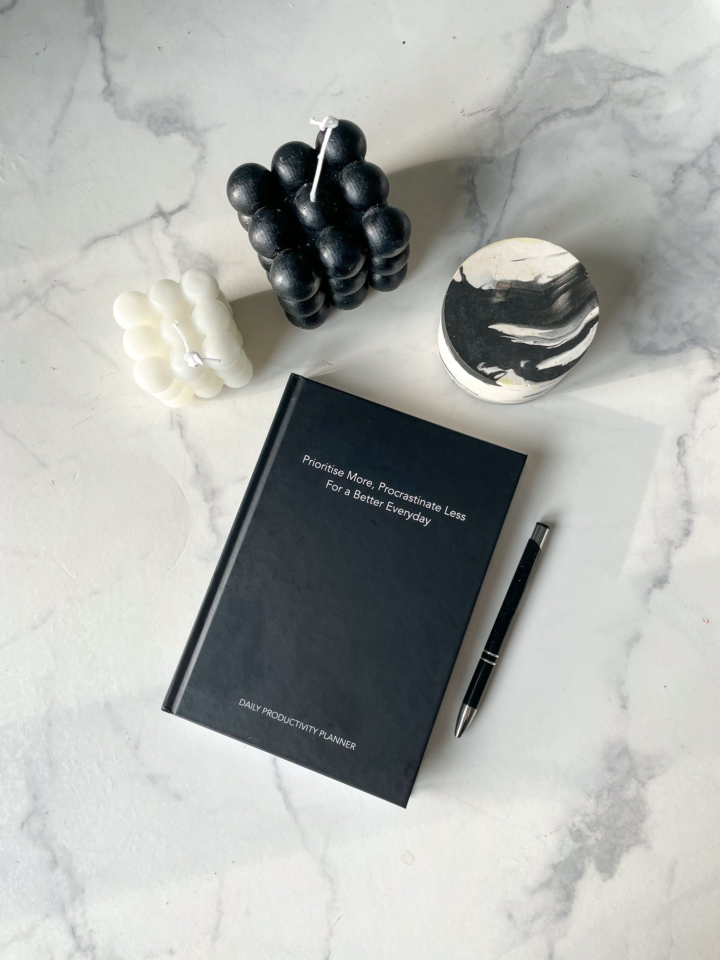 Daily Productivity Planner: Black