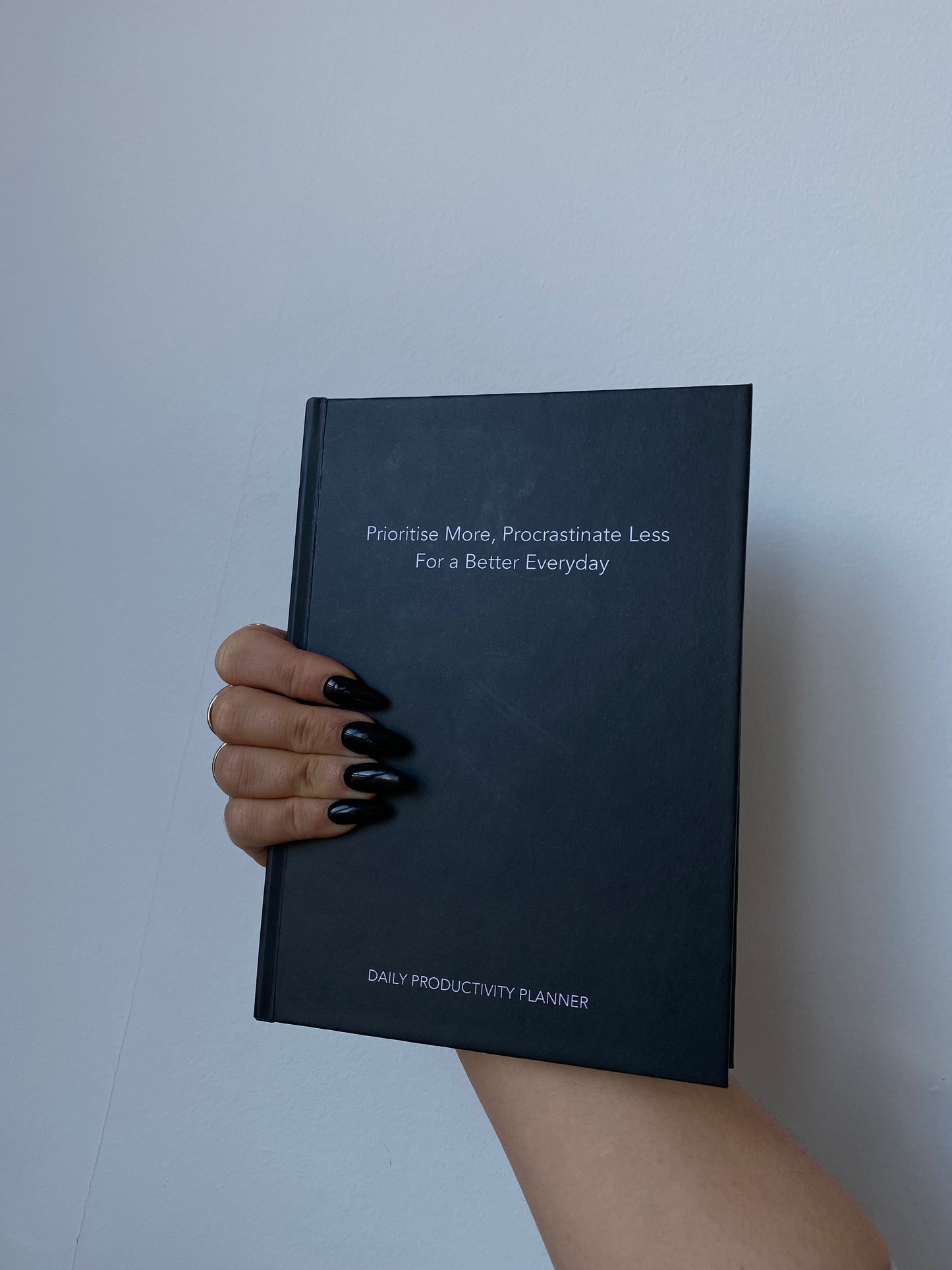 Daily Productivity Planner: Black