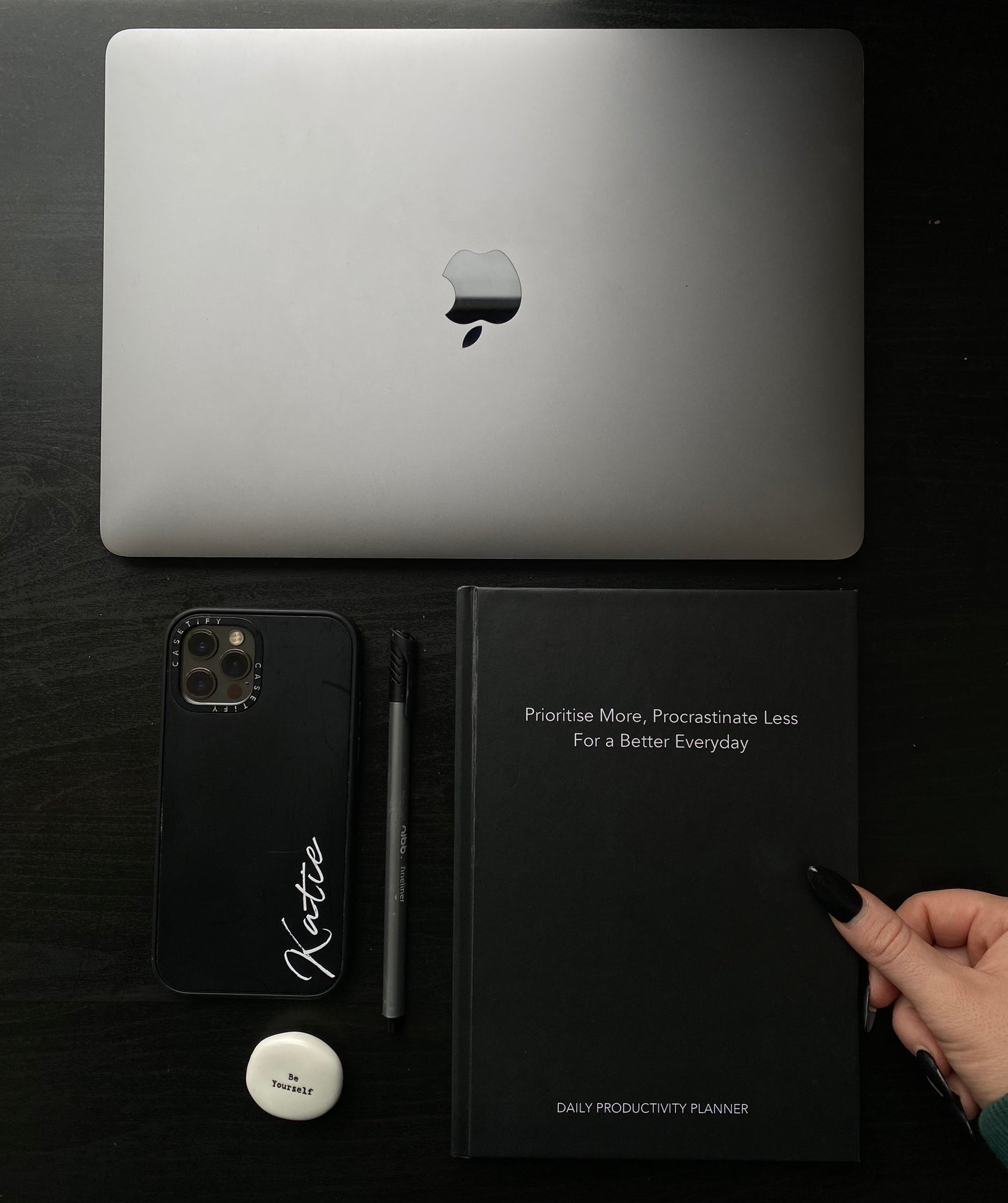Daily Productivity Planner: Black